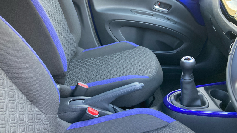 Toyota Aygo X 1.0 VVT-i Edge 5dr Petrol Hatchback